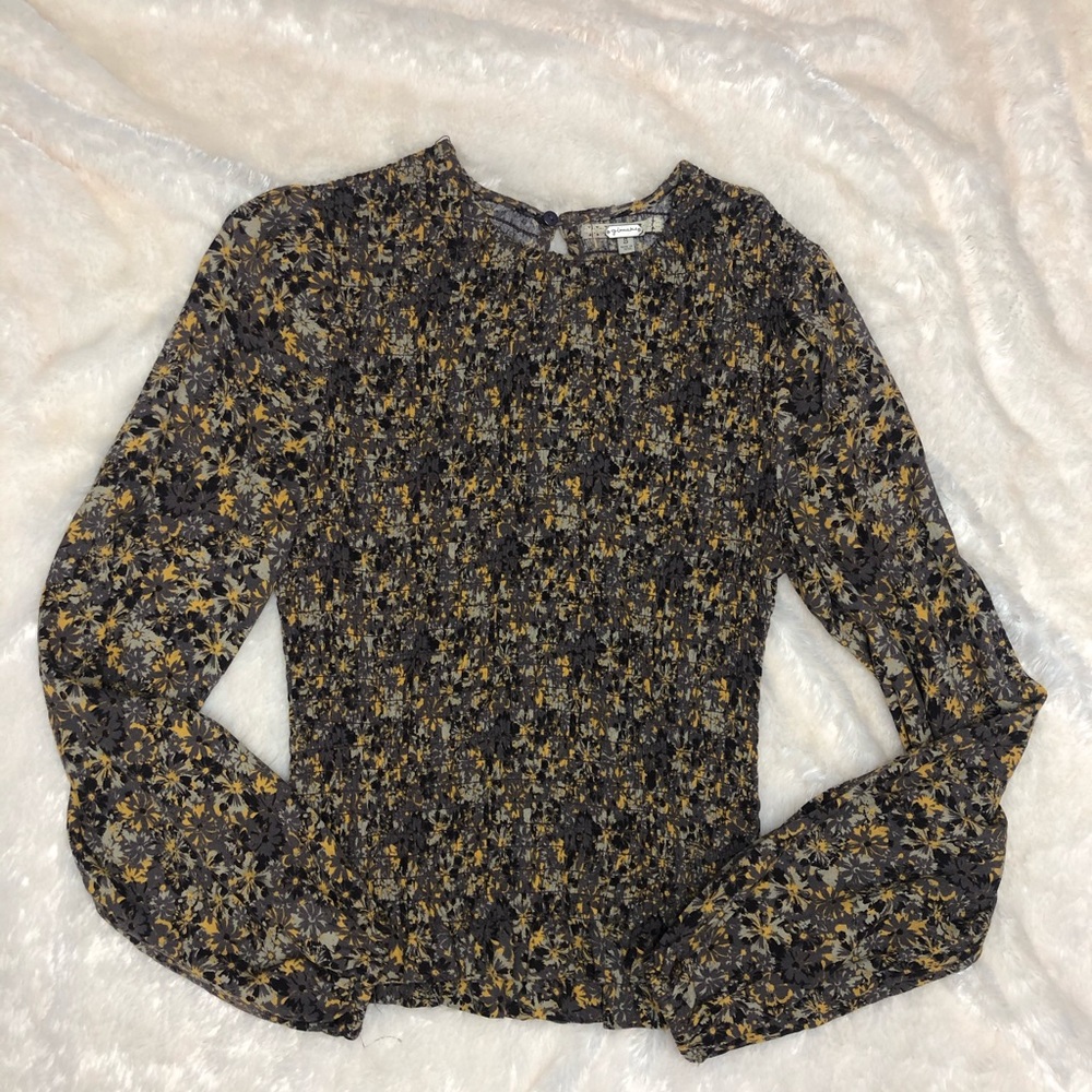 Gimmicks by BKE top